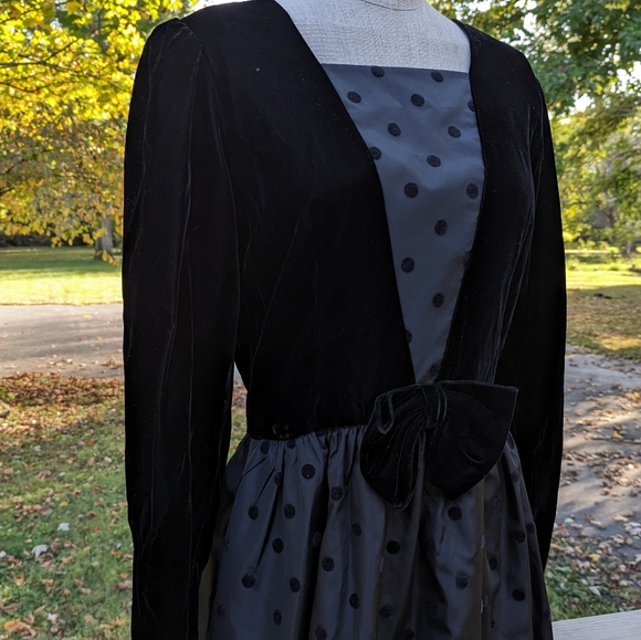 Vintage 80s Lanz Black Velvet Taffeta Polka Dot Dress - Picture 5 of 8